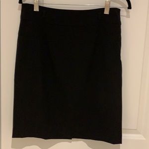 Kenneth Cole size 4 black skirt